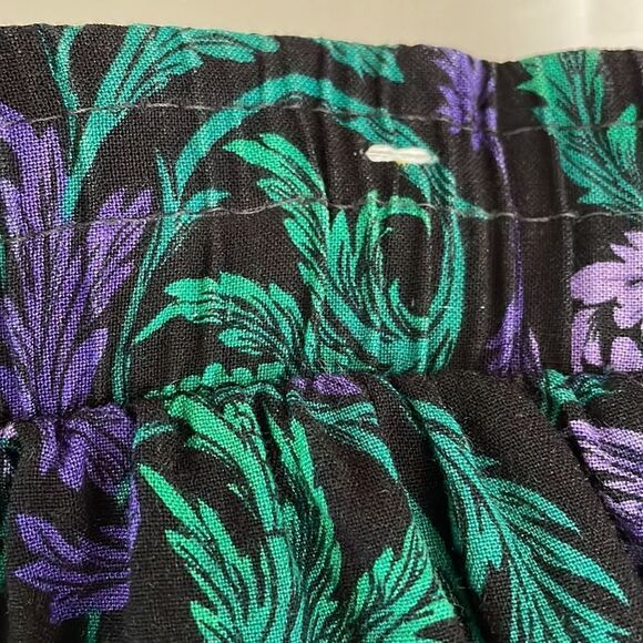 SKORT WITH TIE ACCENT AT WAIST - Picture 8 of 8